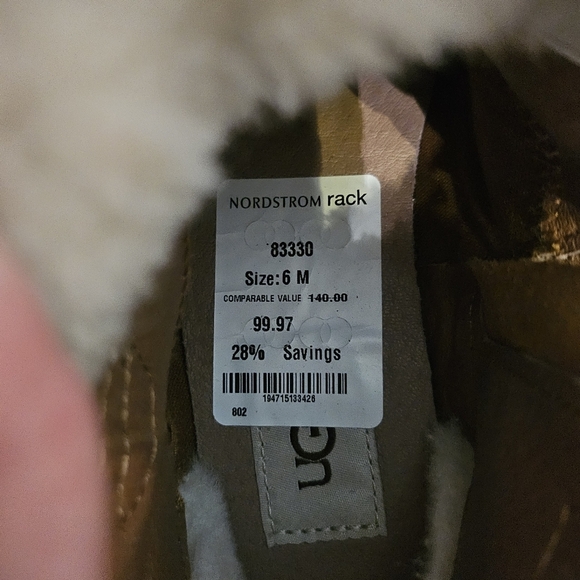 UGG Tan Suede Winter Boots with Cream Fur Size 6M - Picture 2 of 8